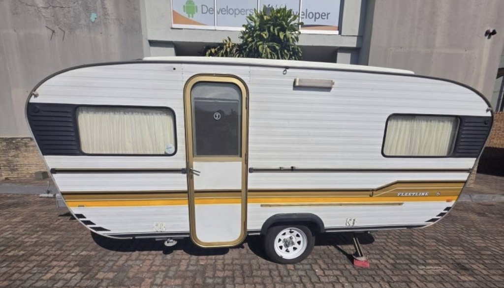 1982 Jurgens Fleetline 5 Pre-owned Caravan for sale